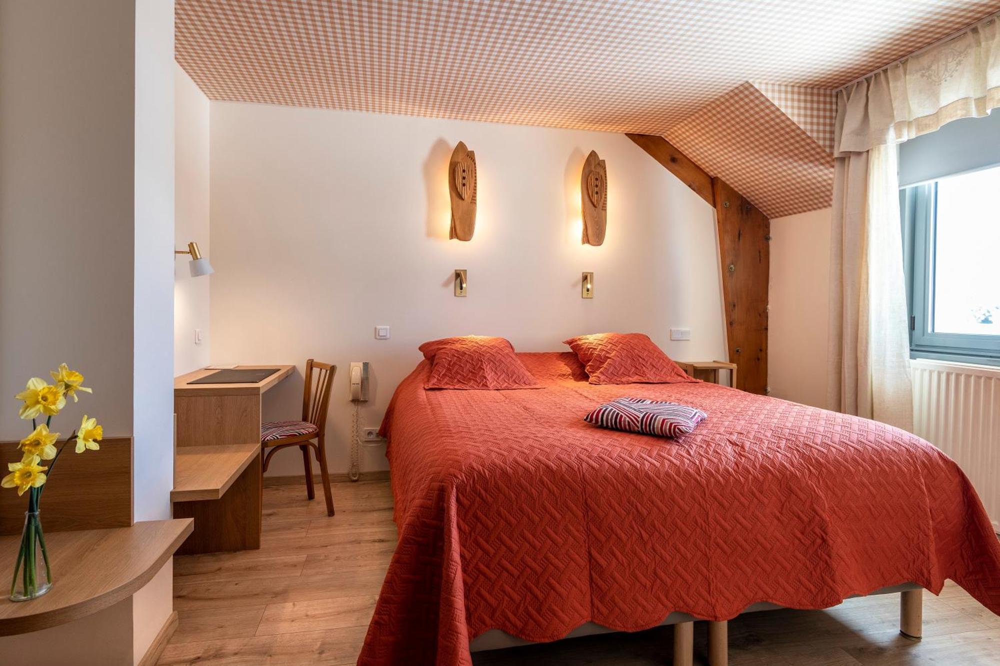 Hotel Restaurant De La Poste Et La Grange Detente, Espace Bien-Etre Chateauneuf-de-Randon Ruang foto