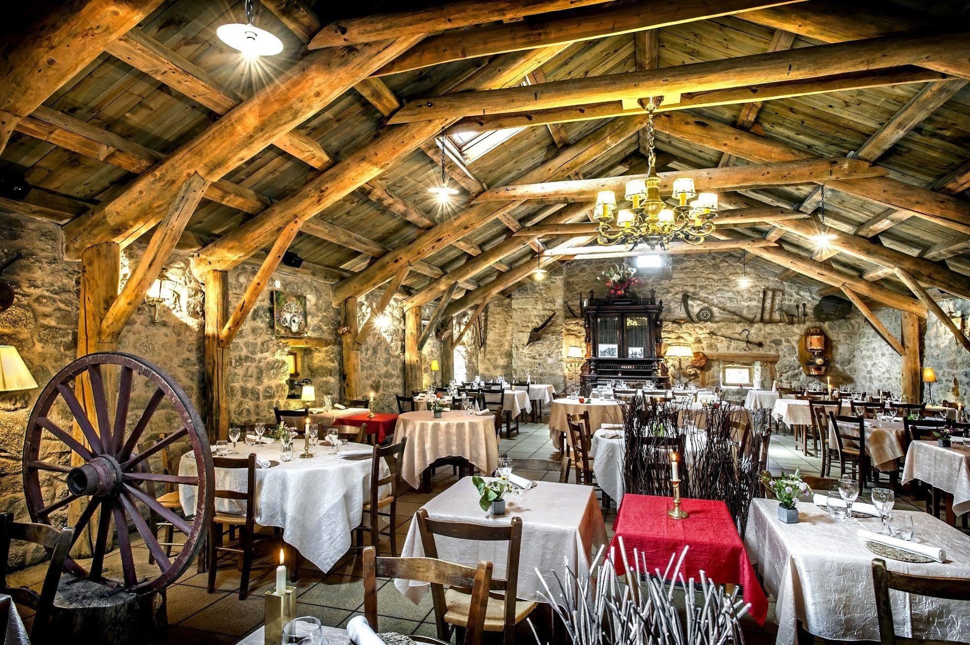 Hotel Restaurant De La Poste Et La Grange Detente, Espace Bien-Etre Chateauneuf-de-Randon Bagian luar foto